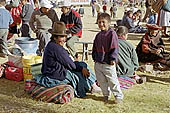 Chinchero, spontaneous local market